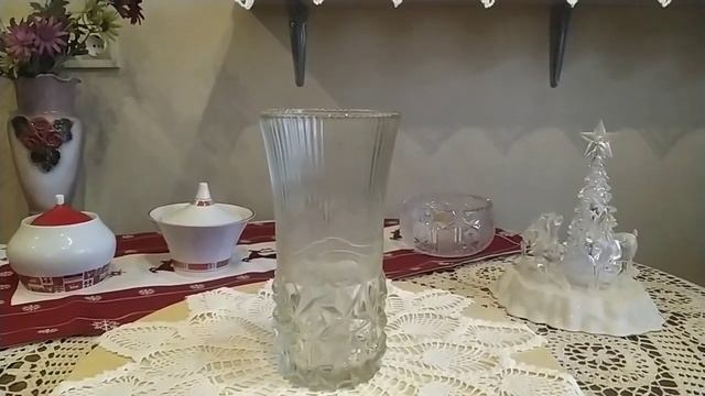 Ваза "Северное сияние" и салатник "Айсберг" Уршельского стекольного завода.Великолепные!