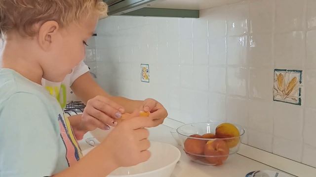 Тирамису из персиков просто супер/муж выгоняет из дома/татуаж бровей/ реакция мужа? смотреть онлайн