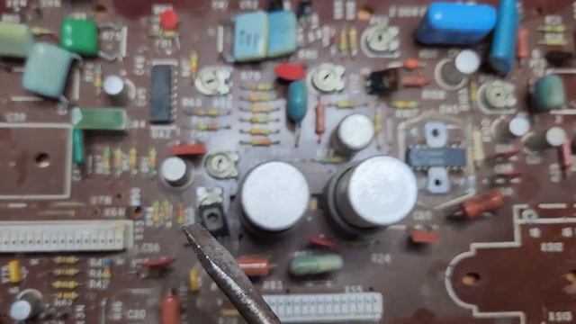 Рекорд 350. Ищем самый драгоценный телевизор. Разбор в поисках клада. смотреть онлайн