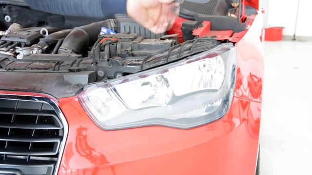 How to replace headlamps and headlight bulbs Audi A1