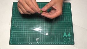 КОЛОКОЛЬЧИК ИЗ ХОЛОДНОГО ФАРФОРА 
Алла Чухнова