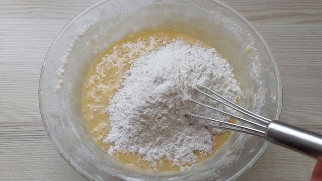 Простой рецепт вкусного пирога на фанте. Воздушный пирог с фантой. Фантакухен. Fantakuchen