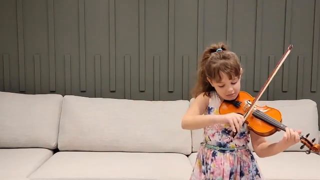 Sofya and Elyana Dymond - Bibbidi-Bobbidi-Boo