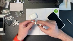 Тихо играют или дребезжат AirPods - замена динамика?!