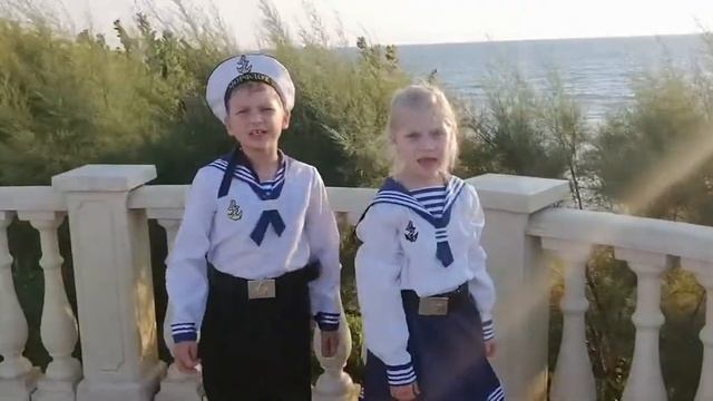 Захар и Влада "Гимн Военно Морского Флота" смотреть онлайн