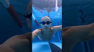 Прыжок в бассейн с GoPro