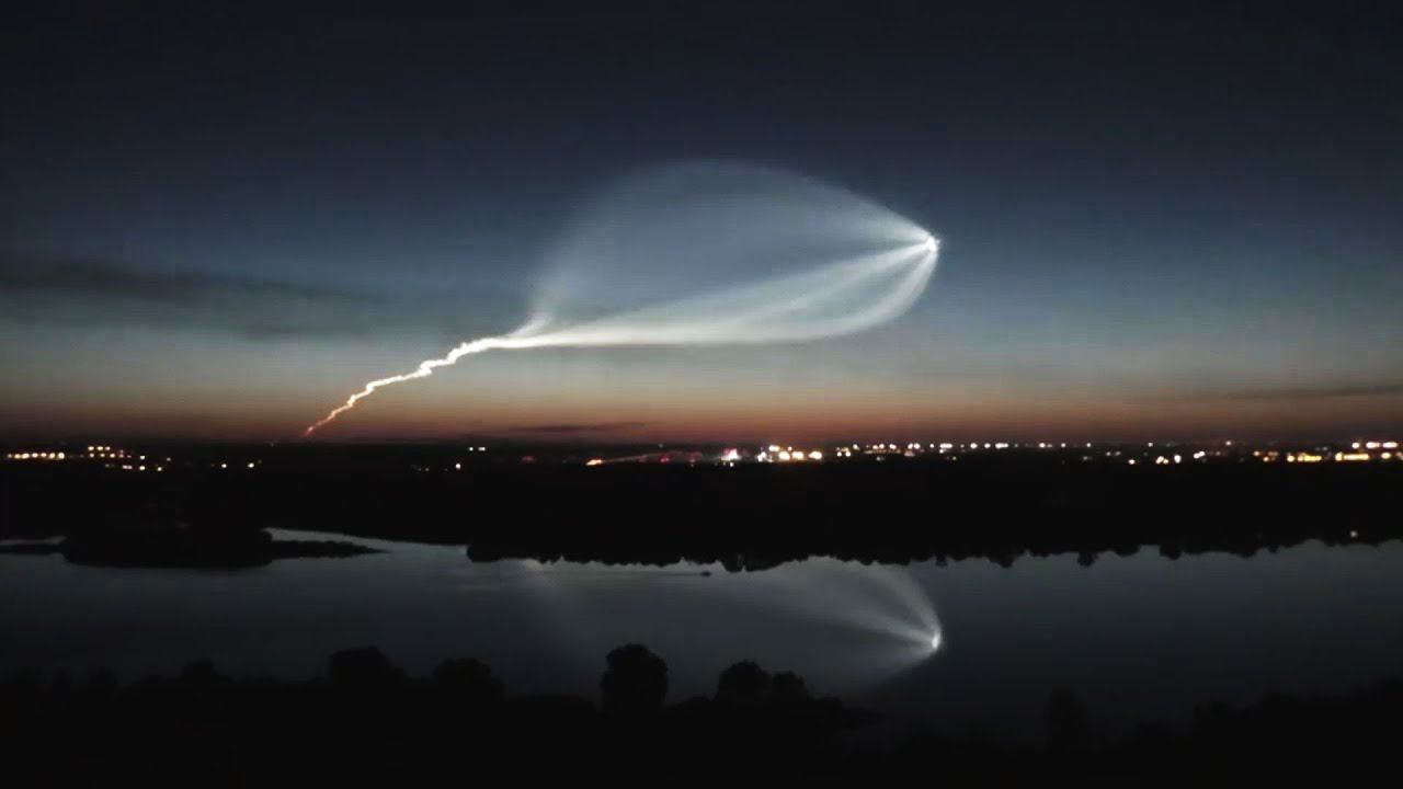 Запуск  космической ракеты с космодрома Плесецк. (stopsoznanie.ru)