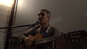 25 Баловалась вечером гитарой тишина