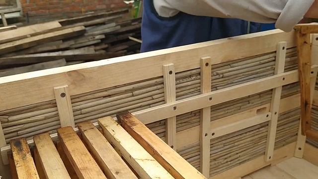 Заказ на двадцати двух рамочный лежак из камыша смотреть онлайн