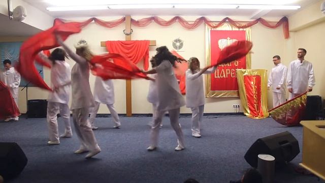 Танец взрослых Филипп Реннер -Ты нашел меня Бог,RealIvanna -Ты достоин, Праздник Пасхи 16.04.17 смотреть онлайн