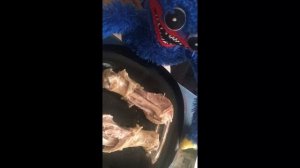 ХАГГИ ВАГГИ ОБКАКАЛСЯ