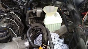 #056(3) замена масла в гидроусилителе Audi (A6,Q5,Q7), VW Touareg