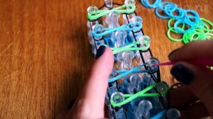 Браслеты из резинок. Браслет из резинок БЕСКОНЕЧНОСТЬ на станке