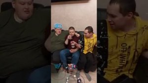 хочу пожрать тв празднуют 23!