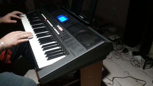 Yamaha PSR E443 - Edera Song смотреть онлайн