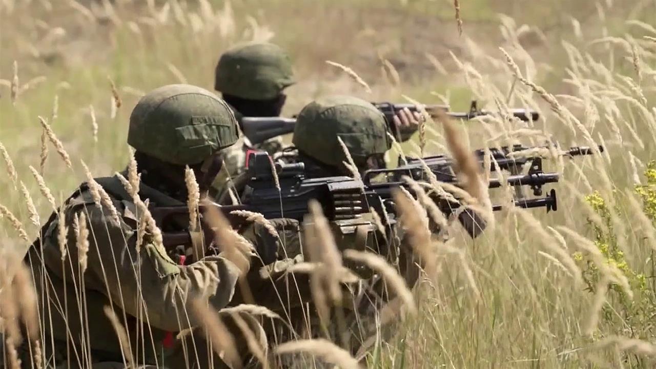 Российские десантники ведут бои против украинских диверсантов на западной окраине Артемовска