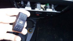 Замена лампочек в центральной консоли Рено Логан | ПРОСТО И БЫСТРО