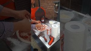 Готовим пиццу в печи Мама Мия