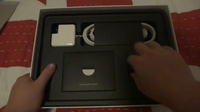 Macbook Air 13" July 2013 Unboxing смотреть онлайн
