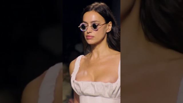 Ирина Шейк ТОП Модель / Irina Shayk TOP Model Runway Spring Summer 2024