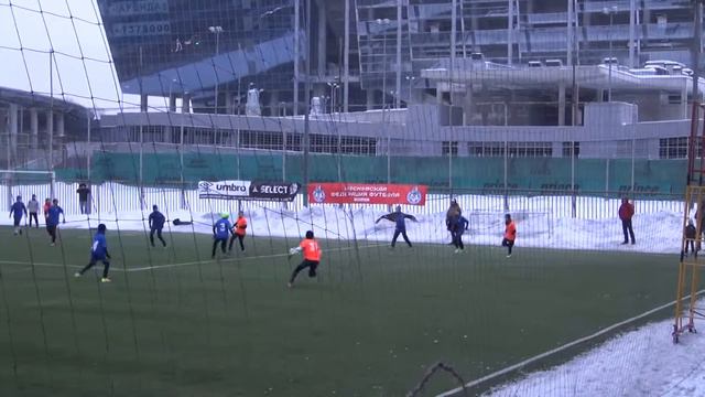 14.01.2017 ДЮСШ "Родина" - "Крылья Советов-2" (команды 2004 г.р.) 2 тайм смотреть онлайн