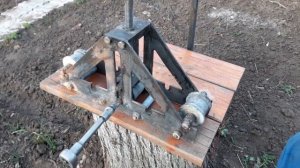 Трубогиб для профильной трубы. Роликовый трубогиб.