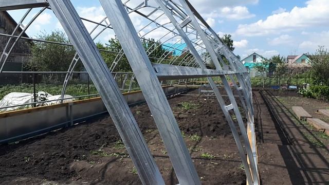 теплица промышленная Готика #теплицапромышленная #теплицаготика #теплицаоцинкованная