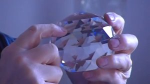 Sphère en cristal facetée pour canon d'énergie