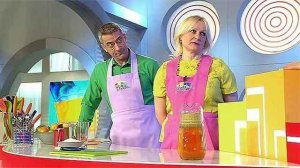 Продукты которые мешают похудеть: свежевыжатый сок. Жить здорово! Фрагмент выпуска от 27.03.2015