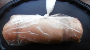 Рулет из сала с печенью