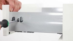 Регулировка фасада выдвижного ящика GRASS DWD XP по горизонтали, вертикали и наклону