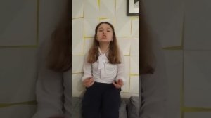 Бабенко Маргарита, 10 лет А. Фет "Какая грусть! Конец аллеи..."