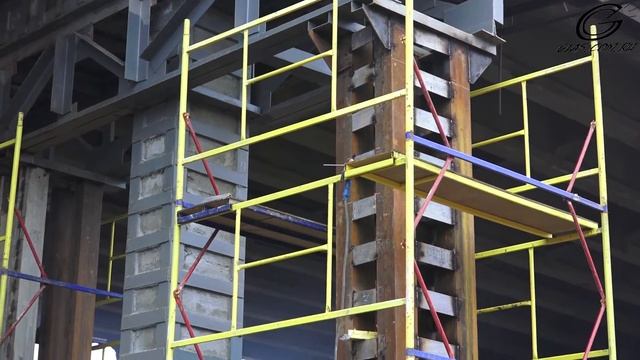 В Керчи ведутся строительные работы на Горьковском мосту смотреть онлайн