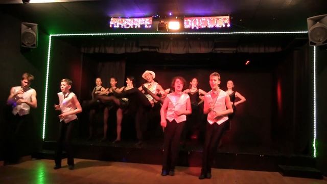 Старый корабль. Фрагмент спектакля "Кабаре Одесса" - Théâtre Crescendo смотреть онлайн