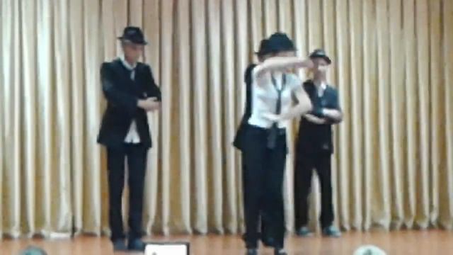 Танец 7 В класса смотреть онлайн