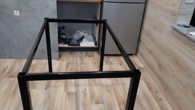Кухонный стол на металлическом каркасе своими руками. не LOFT. смотреть онлайн