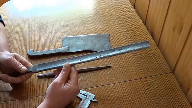 Заготовка для ножа из старинной сабли.