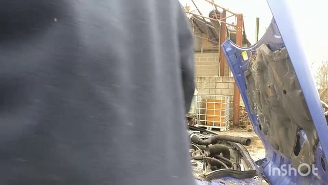 Renault Clio MK1 Will She Run?? Stood Approx 7 Years in a field.. UK our first video. смотреть онлайн