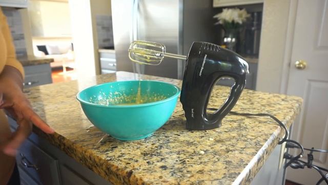 FIRE! NEW KETO BANANA NUT WAFFLE RECIPE! смотреть онлайн