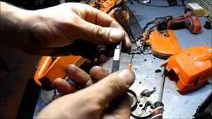 Не поступает масло на цепь на бензопиле Husqvarna 340. Замена маслонасоса