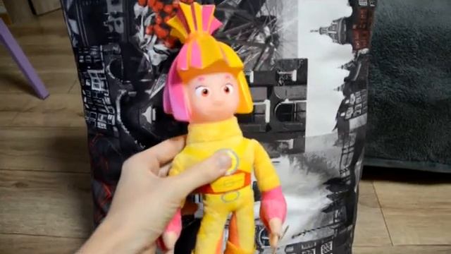 Симка мягкая с подсветкой и озвучкой смотреть онлайн