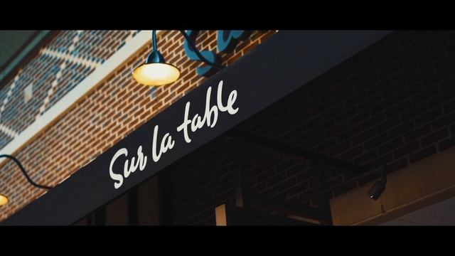 Sony A7 iii  Highlighter Walks - Sugar Land Texas Town Square