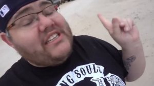 КОРОЧЕ ГОВОРЯ ЗЛОЙ ДЕД СЪЕЗДИЛ НА БЛОШИНЫЙ РЫНОК