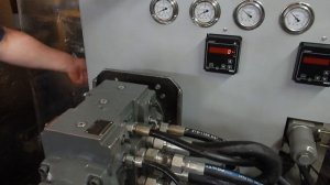 Испытание и настройка после ремонта насоса Rexroth A22VG45 минипогрузчика ANT.1000