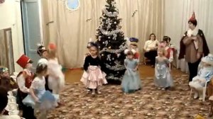 Новогодний праздник в детсаду(3)