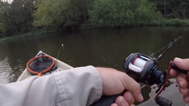 Monster caught while kayak Bass fishing! смотреть онлайн