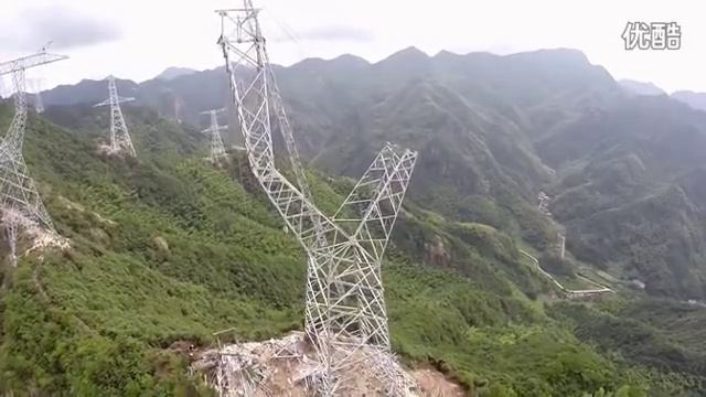 ЛЭП по горной местности. Необычные и разрушенные опоры смотреть онлайн