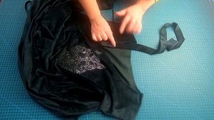 Ассиметричная горловина платья. Пошаговый мастер класс по обработке горловины.mp4