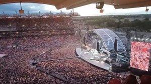 Garth Brooks - Opening Night in Dublin (Intro & All day long)