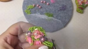 Брошь из бисера в виде букета цветов. МК для начинающих // DIY brooch